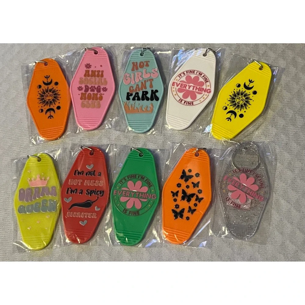 Set of 10 Motel‎ Style Keychain Set Women OS Multicolor New Retro Phrases Tags